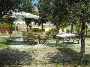A garden outside Tra Mare e Monti
