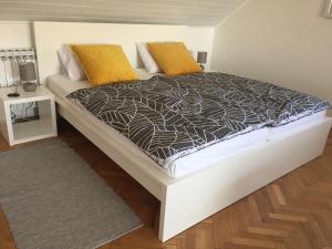 Posteľ alebo postele v izbe v ubytovaní Apartman studio SONAS 3 with free private parking
