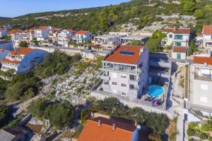 Το κτήριο όπου στεγάζεται  το διαμέρισμα
