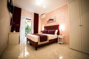 Posteľ alebo postele v izbe v ubytovaní St. Peter Area Luxury Suites