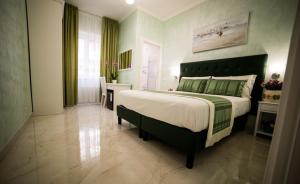 Posteľ alebo postele v izbe v ubytovaní St. Peter Area Luxury Suites
