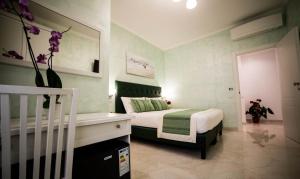 Posteľ alebo postele v izbe v ubytovaní St. Peter Area Luxury Suites