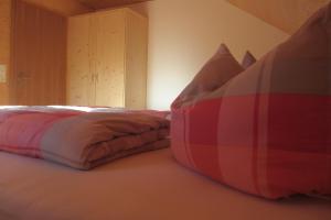 Postel nebo postele na pokoji v ubytování Ferienwohnung Greber Regina