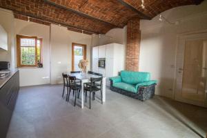 Dining area sa apartment