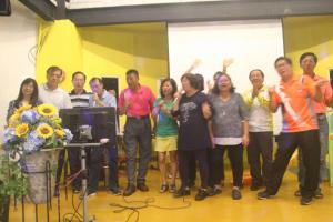 a group of people are posing for a picture at Vanilla Twilight in Wujie