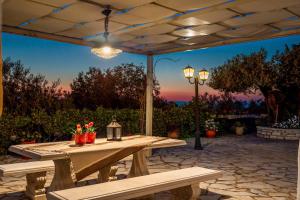 Fotografie z fotogalerie ubytování Villa Irida Apartments Agios Spyridonas Peritheia v destinaci Agios Spyridon Corfu