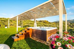 Zahrada ubytování Villa Irida Apartments Agios Spyridonas Peritheia