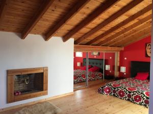 Postel nebo postele na pokoji v ubytování Villa Mariza Corfu