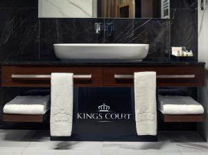 Koupelna v ubytování Hotel KINGS COURT