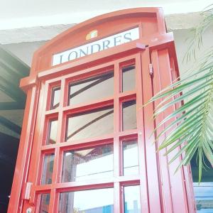 Fotografie z fotogalerie ubytování Londres Royal Hotel - Cama de alvenaria v destinaci Londrina