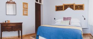 Postel nebo postele na pokoji v ubytování Yasemi of Chios "Adults Only"