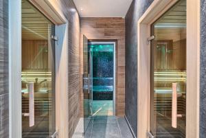 Ванна кімната в Time Boutique Hotel