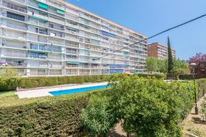 Bazén v ubytovaní HomeHolidaysRentals Vall III alebo v jeho blízkosti
