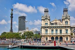 Hostia v ubytovaní BADAROSA House10min to BARCELONA City&NearTo BEACH