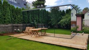 Zahrada ubytování Mirror House Roosi 21