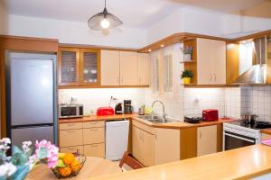 Zdjęcie z galerii obiektu Athens Galatsi Spacious Modern Apartment w Atenach