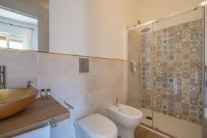 A bathroom at NG Guest House l'Acquedotto