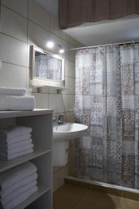 Bilik mandi di InGreen apartment