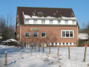 Forsthaus Schöntal v zimě