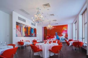 ห้องอาหารหรือที่รับประทานอาหารของ Landmark Hotel Baku