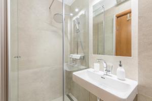 Kúpeľňa v ubytovaní Apartman Grgur + 37 fotografií