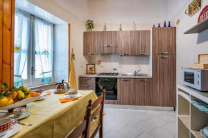 Η κουζίνα ή μικρή κουζίνα στο Il Nespolo
