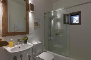 Koupelna v ubytování Amalgam Homes Paros