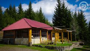 Gallery image of Eco Camp Drno Brdo in Kosanica