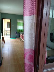 Postel nebo postele na pokoji v ubytování Chandra Hostel Koh Tao