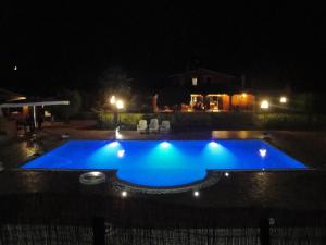 The swimming pool at or close to Agriturismo La Valle Di Ceri