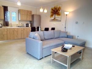 Φωτογραφία από το άλμπουμ του ALIVERI FLAT WITH SEA VIEW στο Αλιβέρι