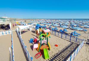 A beach at or near a szállodákat