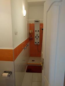 Inner-City Flat 1052 Budapest, Petőfi Sándor utca 11 kép - 2