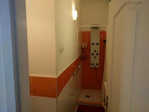 Ванная комната в Inner-City Flat