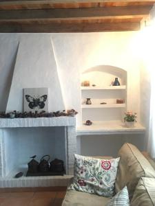 Imagen de la galería de Casa rural en pueblo blanco, en Almogía