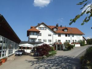 Photo de la galerie de l'établissement Landhotel Wiesenhof, à Heroldstatt