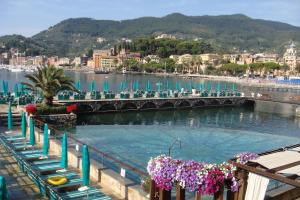 a large body of water filled with lots of boats at Hotel Helios in Santa Margherita Ligure
