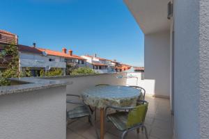 Balkón nebo terasa v ubytování Milos Apartment