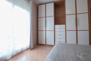Postel nebo postele na pokoji v ubytování Penthouse Apartment in Almerimar with underground parking Free WIFI