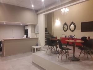 Posezení v ubytování Achillion Hotel Piraeus