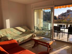 Гостиная зона в Apartamentos Benet