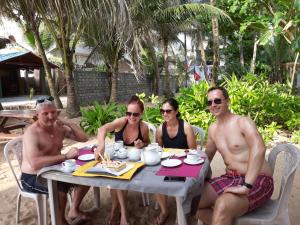 入住Arcade Beach Hotel的客人