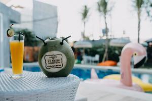 Напитки в 18 Suite Villa Loft at Kuta