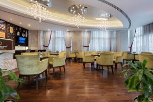 Posezení v ubytování Landmark Premier Hotel