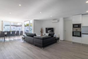 Fotografie z fotogalerie ubytování Goldhome - Montgri - Piscina climatizada v destinaci Empuriabrava