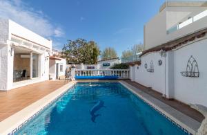 Fotografie z fotogalerie ubytování Goldhome - Montgri - Piscina climatizada v destinaci Empuriabrava
