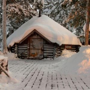 Το Lappeasuando Lodge τον χειμώνα