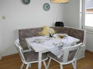 Posezení v ubytování Ferienwohnung _ Ferienzimmer Levsen + 8 fotografií