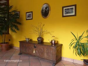 Gallery image of Apartamentos Villa de Cabrales in Arenas de Cabrales +8 photos