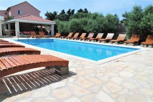 Bazén v ubytování Lenka Apartments I nebo v jeho okolí